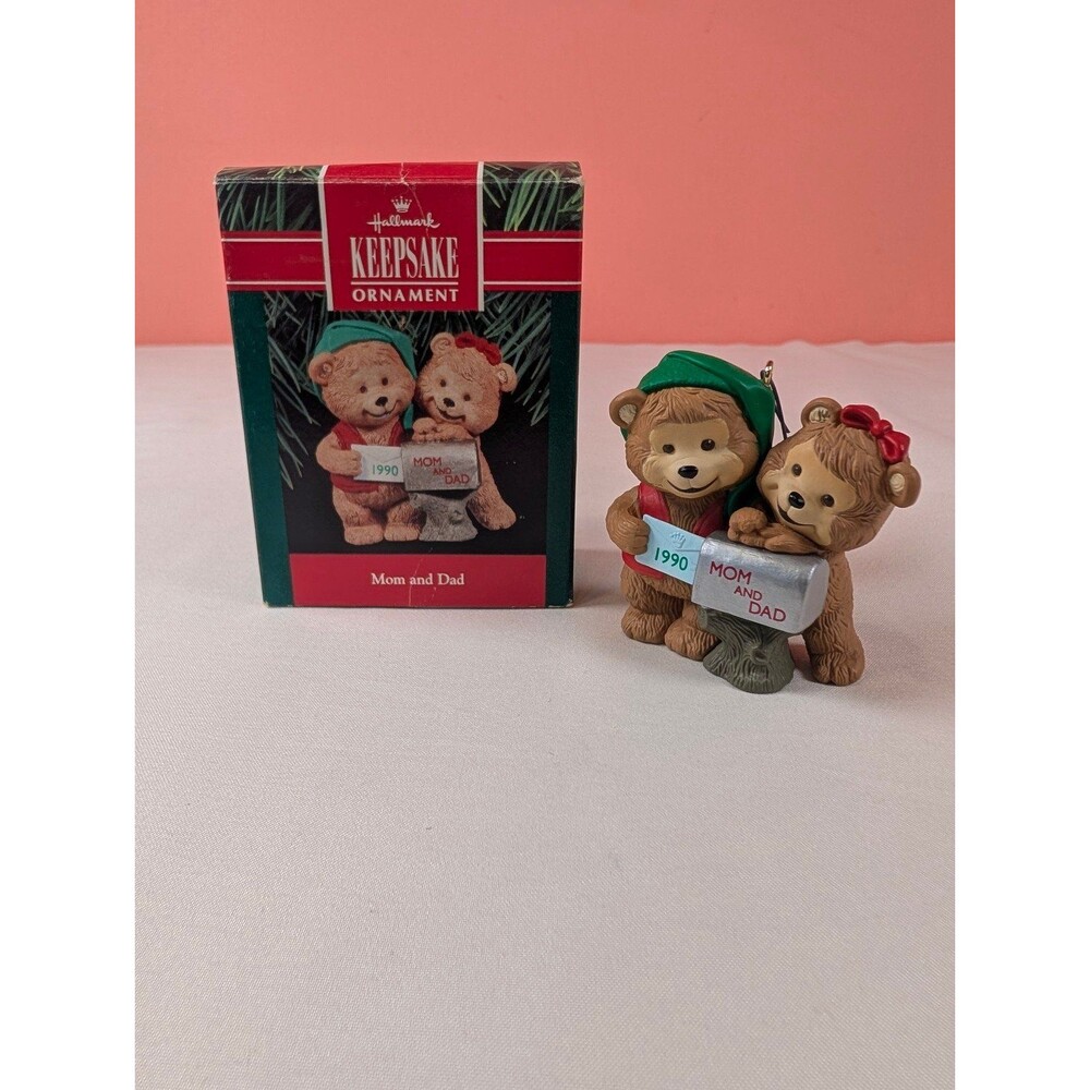 Vintage Hallmark Keepsake Christmas Ornament Mom and Dad Bears 1990